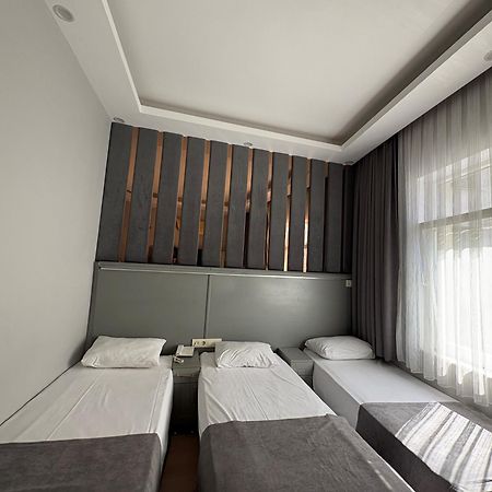 Crowned Plus Hotel Istanbul Bagian luar foto