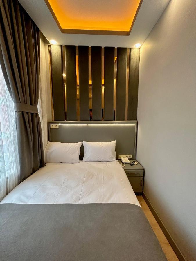 Crowned Plus Hotel Istanbul Bagian luar foto