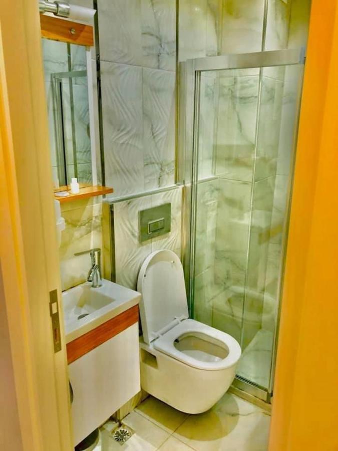 Crowned Plus Hotel Istanbul Bagian luar foto